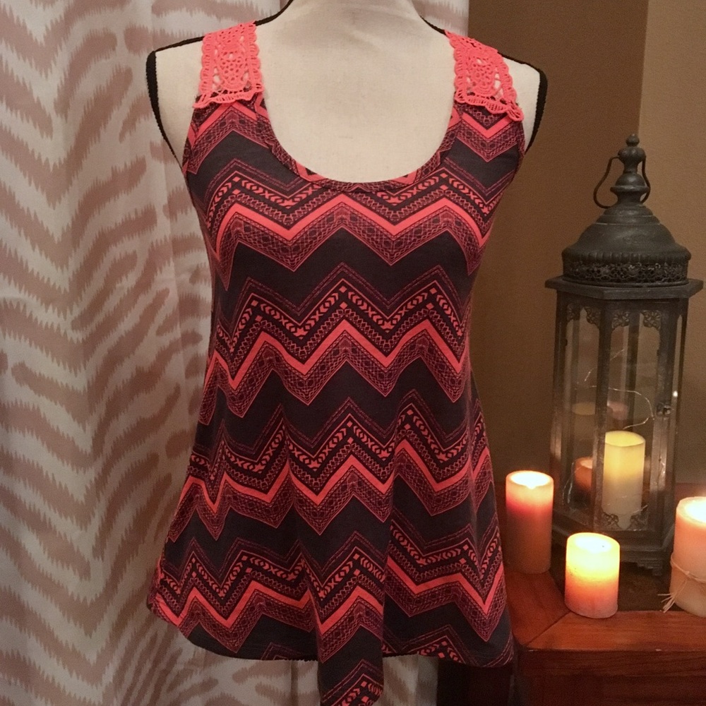 ❌SOLD Rue 21 Pink & Black Tank